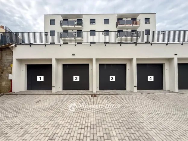 Pronájem garáže, Znojmo, Vančurova, 20 m2