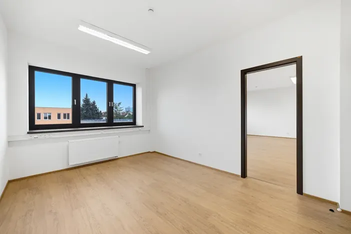 Pronájem kanceláře, Mělník, Bezručova, 240 m2