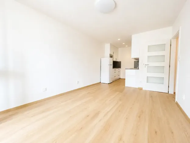 Pronájem bytu 2+kk, Kladno, Polská, 41 m2
