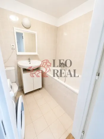Pronájem bytu 1+kk, Náměšť nad Oslavou, 28 m2
