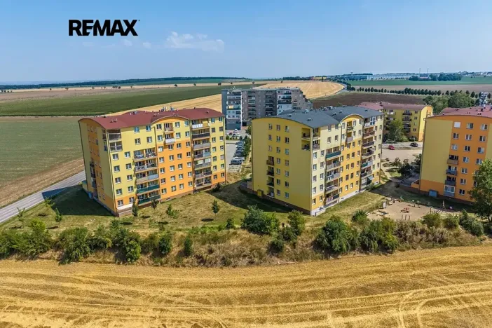 Pronájem bytu 1+kk, Klecany, V Honech, 30 m2