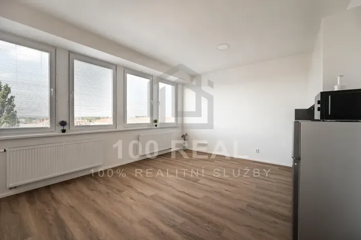 Pronájem bytu 1+kk, Hradec Králové, Průmyslová, 35 m2