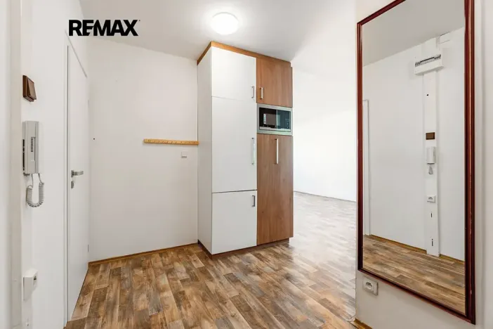 Prodej bytu 2+kk, Praha - Řepy, Šimonova, 62 m2
