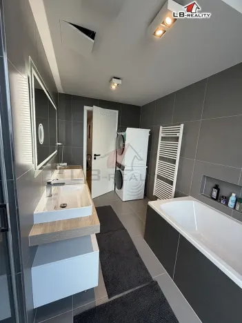 Prodej bytu 4+kk, Kolín, Zásmucká, 90 m2