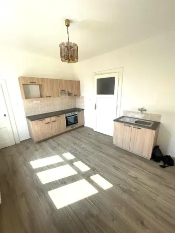 Pronájem bytu 2+kk, Praha - Záběhlice, U mlýna, 50 m2