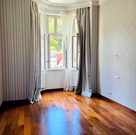 Prodej bytu 2+1, Karlovy Vary, Divadelní náměstí, 90 m2