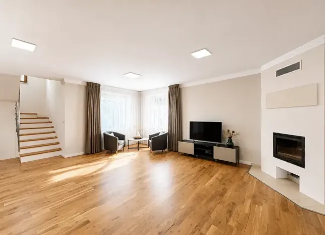 Pronájem rodinného domu, Praha - Veleslavín, 352 m2