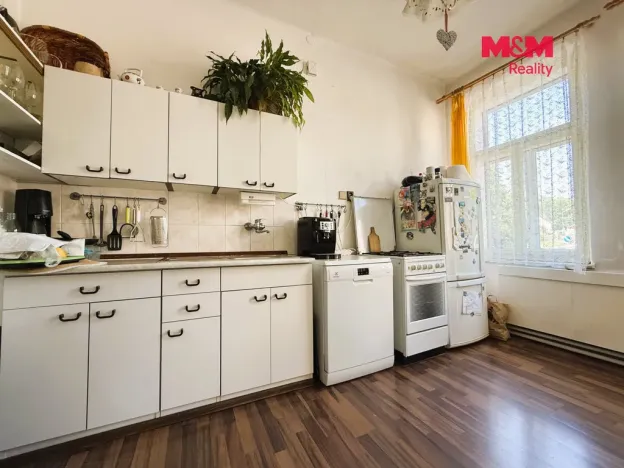 Prodej rodinného domu, Pulečný, 450 m2