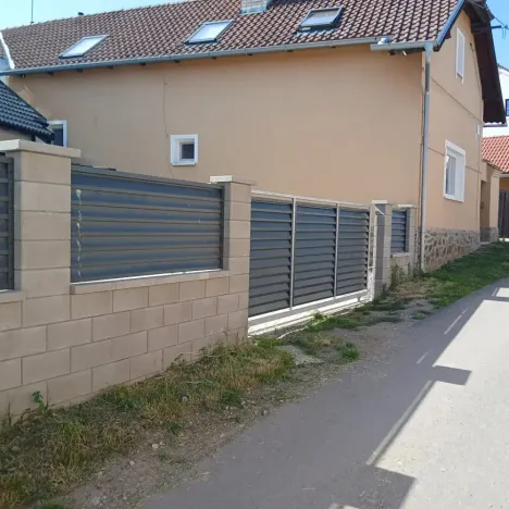Prodej rodinného domu, Neumětely, V Chaloupkách, 230 m2