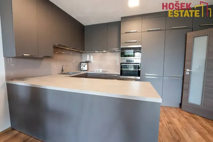 Prodej bytu 3+kk, Holubice, 89 m2