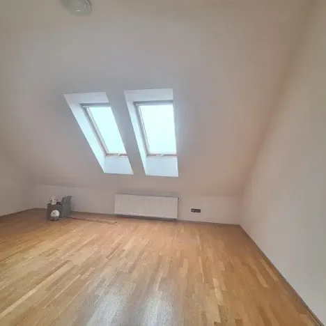 Pronájem bytu 1+1, Praha - Žižkov, Roháčova, 60 m2
