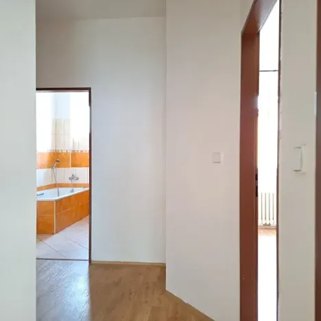 Pronájem bytu 2+kk, Praha - Strašnice, Černokostelecká, 47 m2