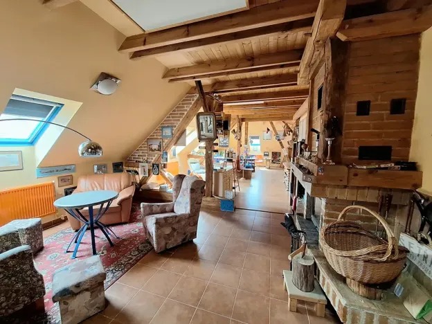 Pronájem obchodního prostoru, Praha - Vysočany, Novovysočanská, 160 m2