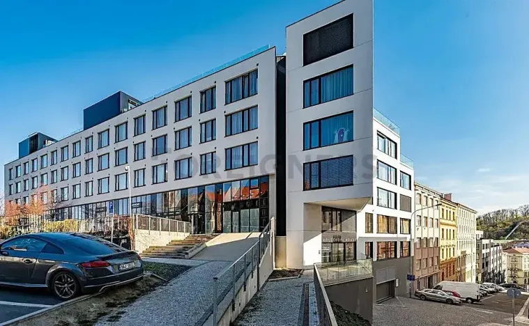 Pronájem bytu 2+kk, Praha, Holečkova, 55 m2