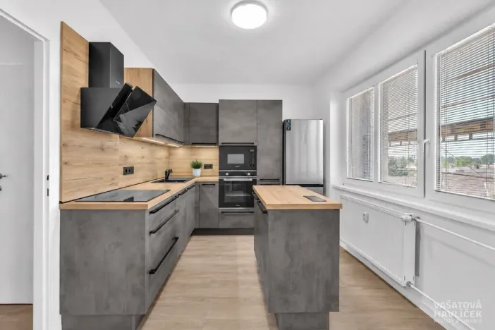 Pronájem bytu 3+1, Černožice, Družstevní, 75 m2