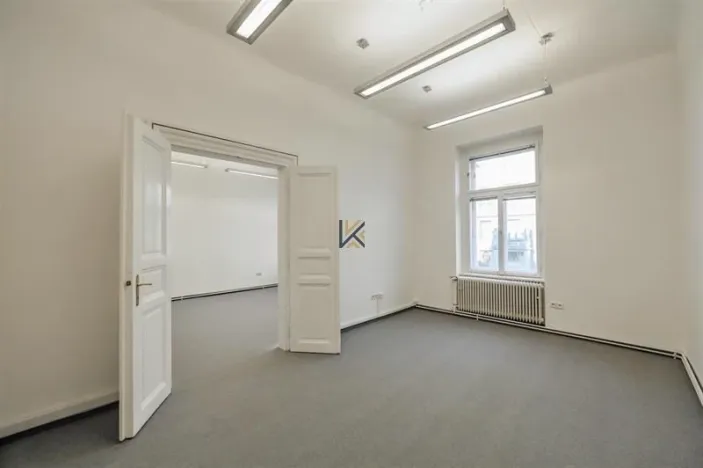 Pronájem kanceláře, Praha, Klimentská, 228 m2