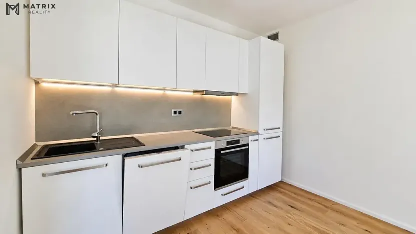 Pronájem bytu 2+kk, Praha - Radlice, U Komína, 52 m2
