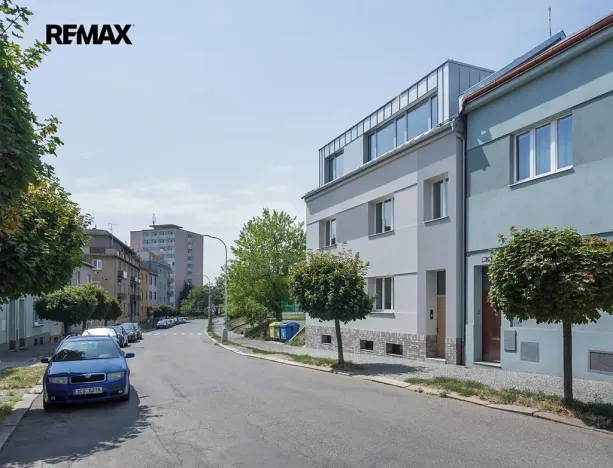 Prodej bytu 3+1, Slaný, Navrátilova, 84 m2