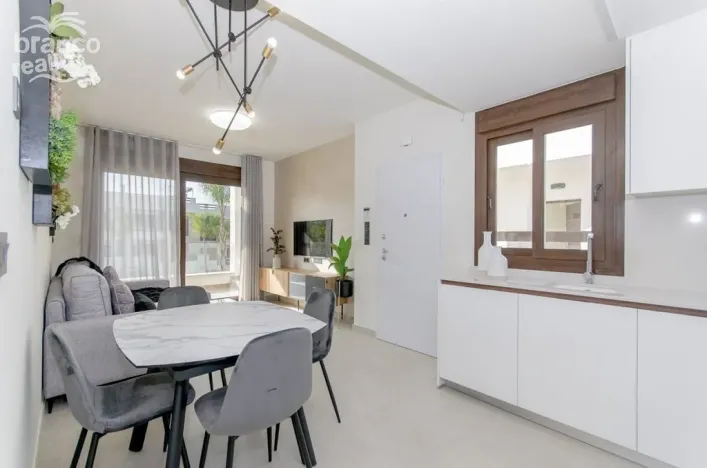 Prodej rodinného domu, Torrevieja, Alicante, Španělsko, 70 m2