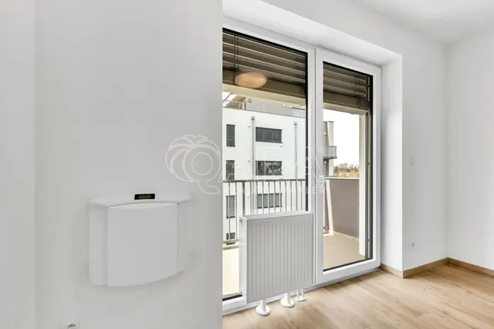 Pronájem bytu 1+kk, Praha - Hloubětín, Za černým mostem, 35 m2