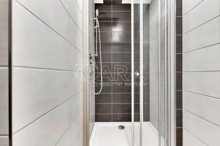 Pronájem bytu 1+kk, Praha - Hloubětín, Za černým mostem, 35 m2