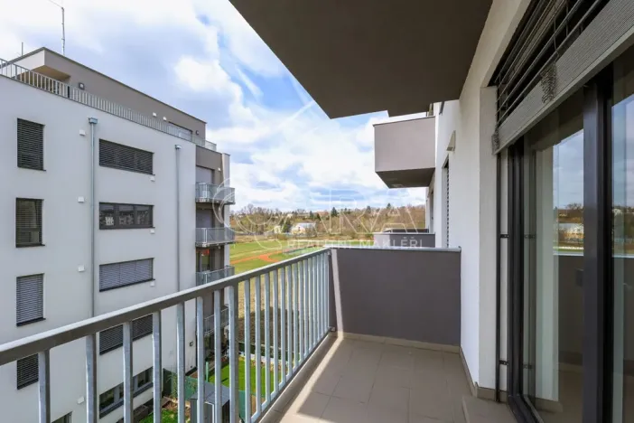 Pronájem bytu 1+kk, Praha - Hloubětín, Za černým mostem, 35 m2
