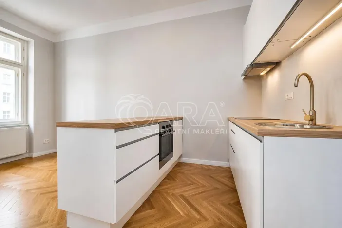 Pronájem bytu 3+kk, Praha - Nové Město, Ječná, 107 m2