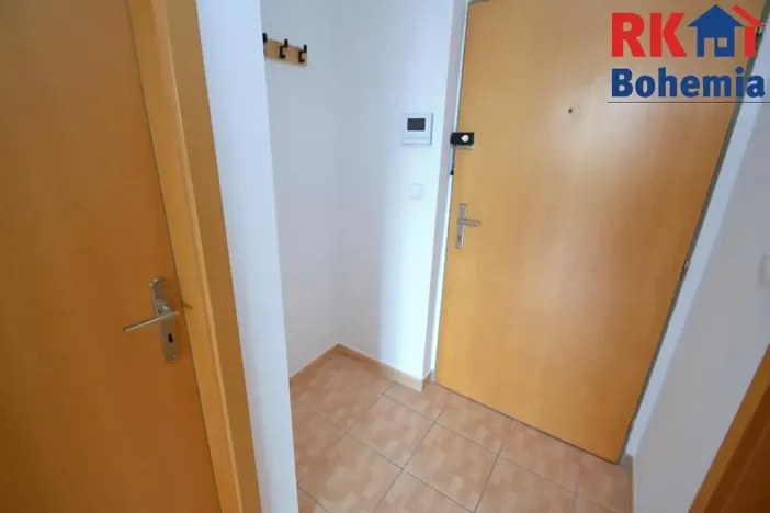 Pronájem bytu 2+kk, Praha - Nusle, Mojmírova, 45 m2