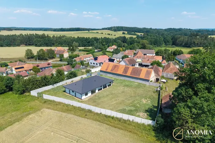 Prodej rodinného domu, Osek, 189 m2