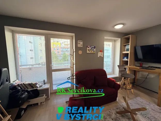 Pronájem bytu 1+kk, Brno, Hvozdecká, 30 m2