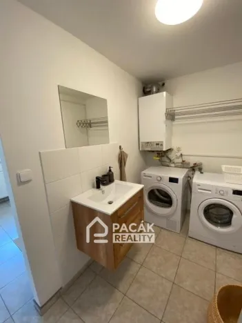 Pronájem rodinného domu, Bílá Lhota - Hradečná, 160 m2