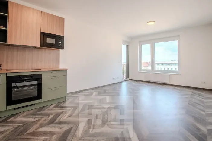 Pronájem bytu 2+kk, Praha - Vysočany, Střídavá, 56 m2