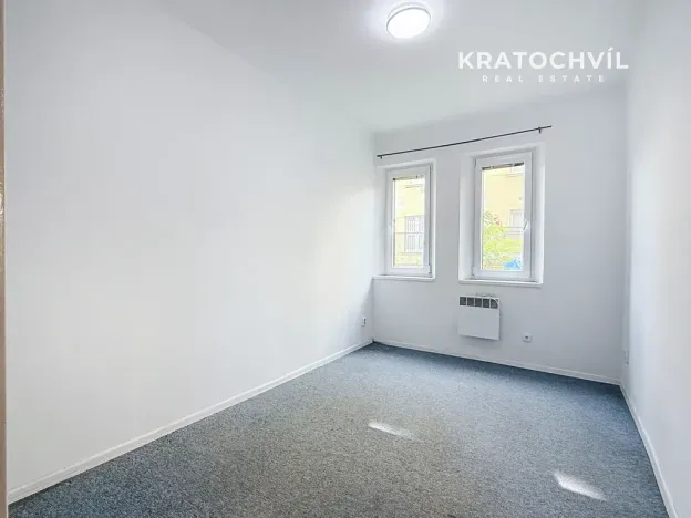 Pronájem bytu 2+kk, Praha - Nusle, Na Veselí, 38 m2
