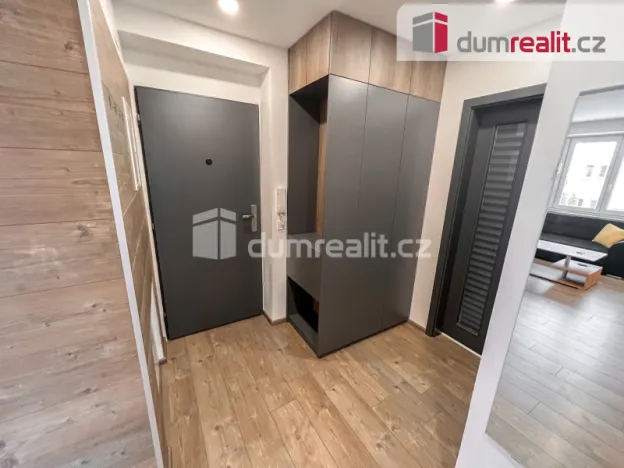 Pronájem bytu 2+kk, Kolín - Kolín II, Bachmačská, 54 m2