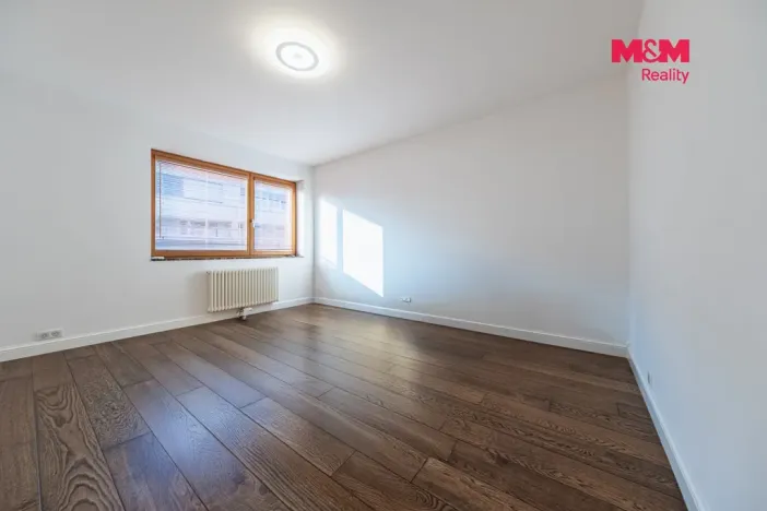 Prodej bytu 5+kk, Praha, Jeseniova, 189 m2