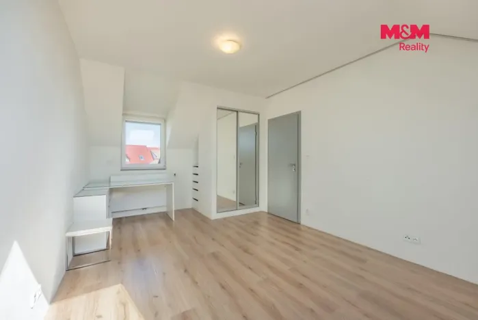 Prodej rodinného domu, Praha - Suchdol, K Roztokům, 160 m2