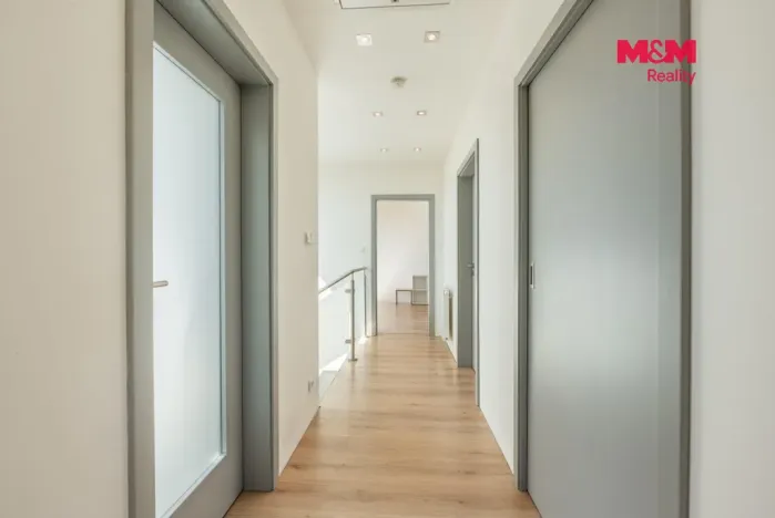 Prodej rodinného domu, Praha - Suchdol, K Roztokům, 160 m2
