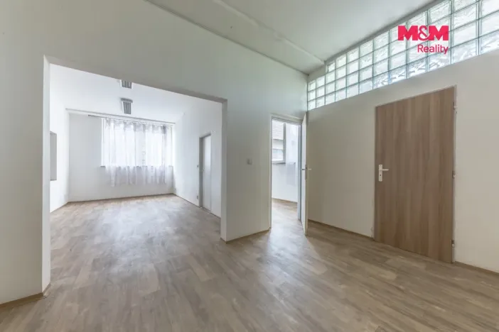 Pronájem skladu, Zdiby - Přemyšlení, U Továrny, 265 m2