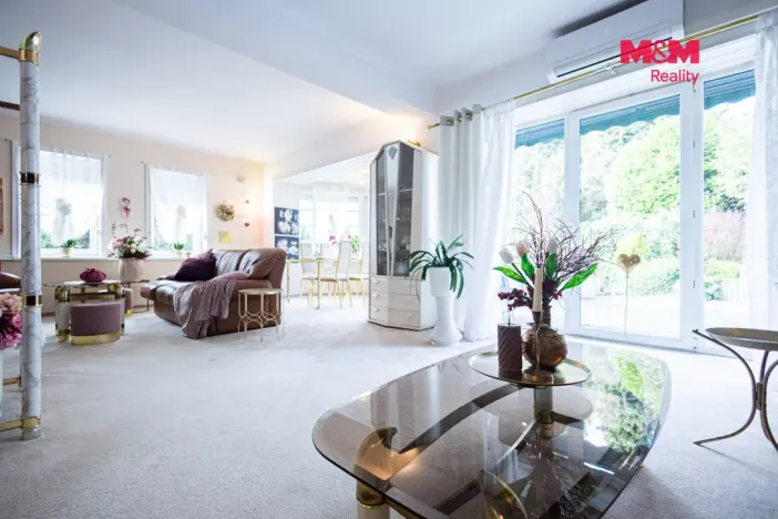 Prodej rodinného domu, Loučim, 300 m2
