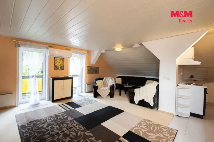 Prodej rodinného domu, Loučim, 300 m2