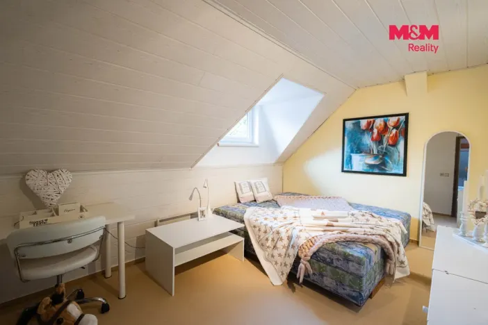 Prodej rodinného domu, Loučim, 300 m2