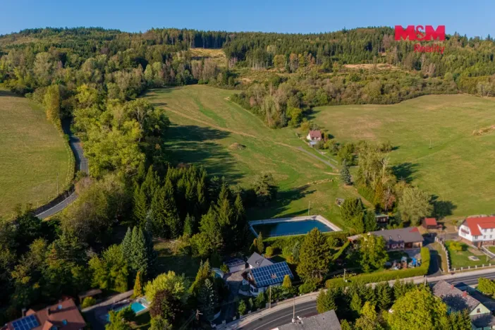 Prodej rodinného domu, Loučim, 300 m2