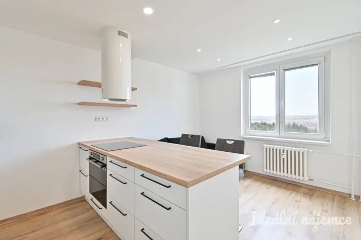 Pronájem bytu 2+kk, Brno, Blatnická, 43 m2