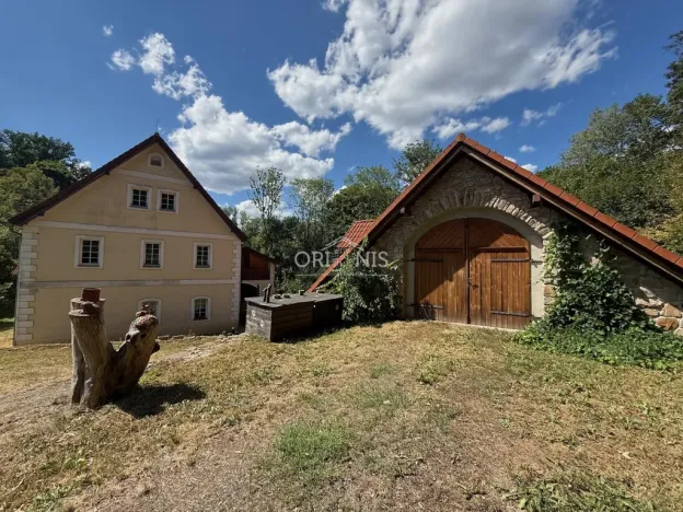 Prodej rodinného domu, Okounov - Oslovice, 600 m2