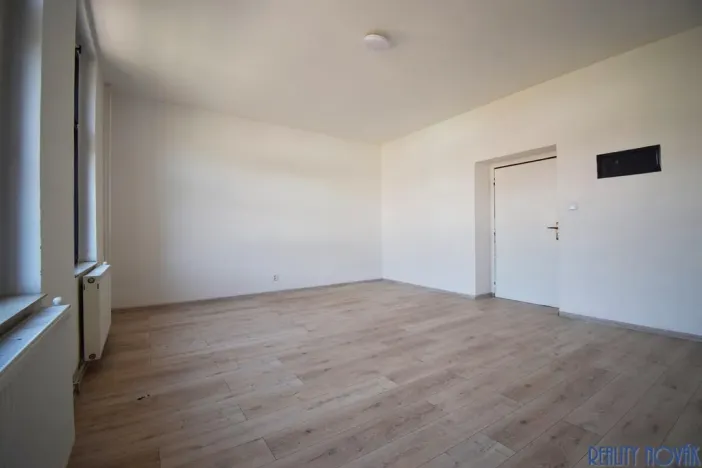 Pronájem bytu 1+1, Ústí nad Labem - Krásné Březno, Drážďanská, 42 m2