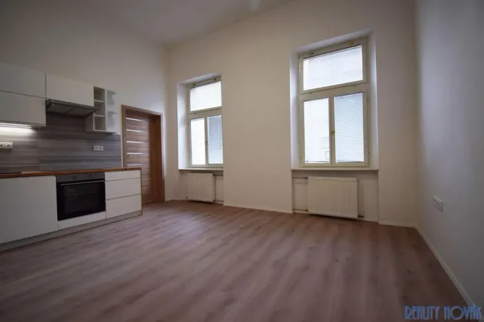 Pronájem bytu 2+kk, Teplice, Českobratrská, 42 m2