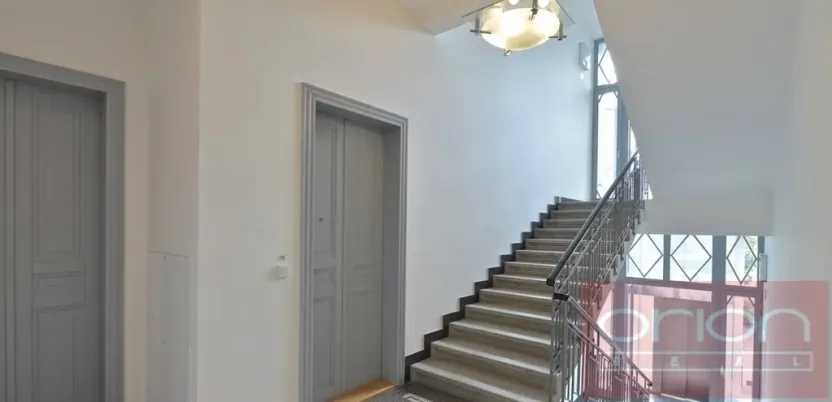 Pronájem bytu 3+kk, Praha - Vinohrady, Laubova, 109 m2