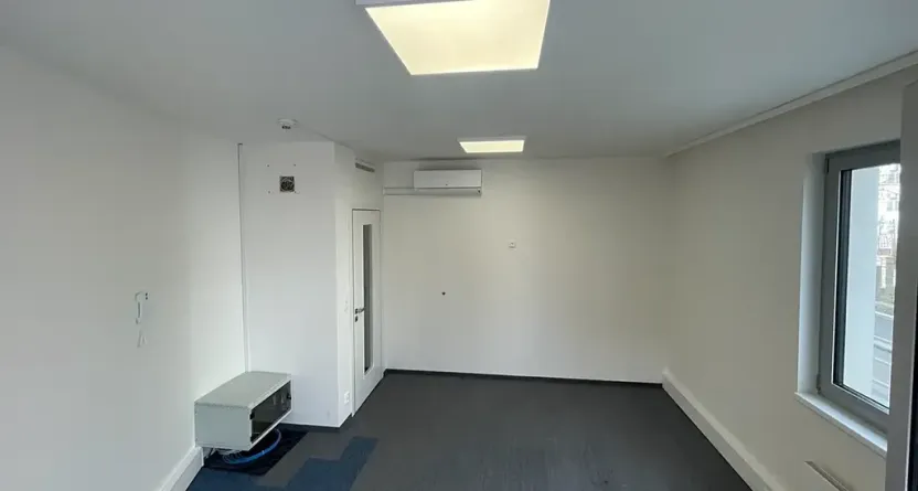 Pronájem kanceláře, Praha - Krč, Pacovská, 109 m2