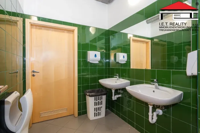 Pronájem kanceláře, Brno - Horní Heršpice, Kšírova, 2481 m2