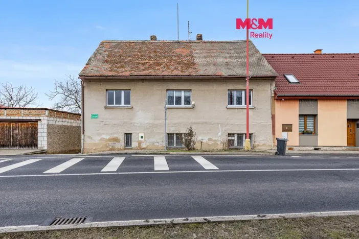 Prodej rodinného domu, Líšťany, Zlatá Ulička, 272 m2